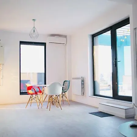 Summer Vibe Penthouse